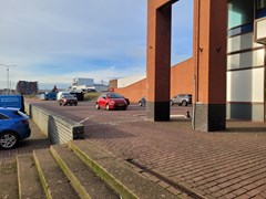 Onder bod: Dr. Lelykade 10, 2583 CM Den Haag