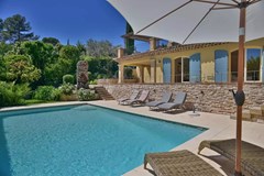 Koop:Place Maréchal Gallieni, 83700 Saint-Raphaël - Foto