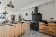 Te koop: Markt 24, 6021CE Budel