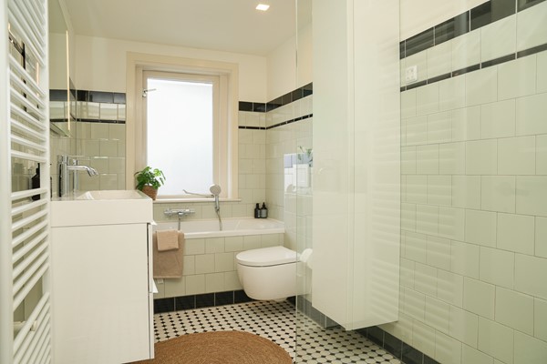 Medium property photo - Dr. H. Th. S' Jacoblaan 73, 3571 BL Utrecht