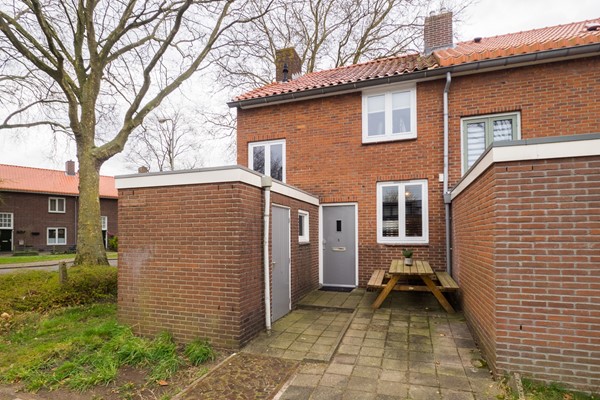 Medium property photo - Larixstraat 1, 3812 ZH Amersfoort