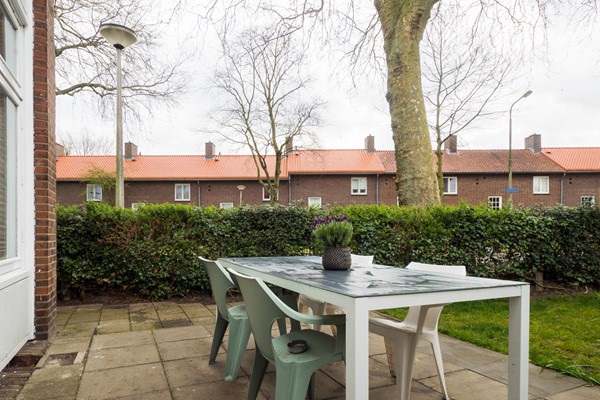 Medium property photo - Larixstraat 1, 3812 ZH Amersfoort