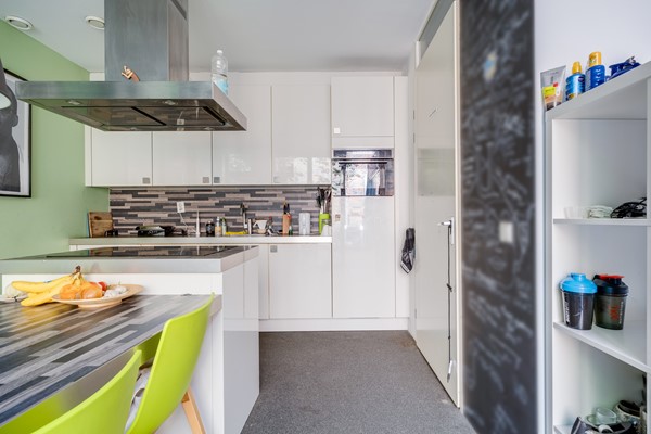 Medium property photo - Mantelmeeuwhof 14, 3582 DN Utrecht