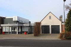 bedrijf met garages.jpg