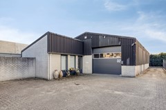 hal buitenzijde totaal.jpg