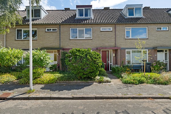 Te koop: Carry van Bruggenstraat 18, 8023 CL Zwolle