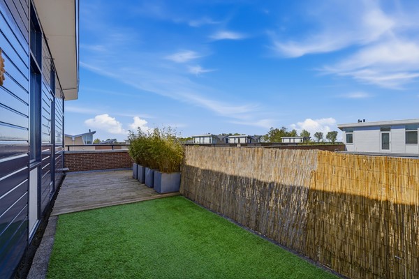 Terrace.jpg