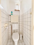 Papenweg 53, Bunde - toilet.jpg