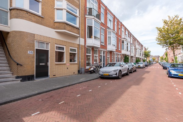 Medium property photo - Johannes Camphuijsstraat 215, 2593 CM Den Haag