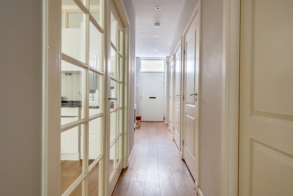 Medium property photo - Johannes Camphuijsstraat 215, 2593 CM Den Haag