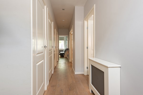 Medium property photo - Johannes Camphuijsstraat 215, 2593 CM Den Haag