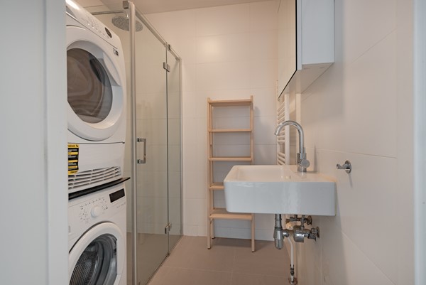 Medium property photo - Groot Hertoginnelaan 105C, 2517 EE Den Haag