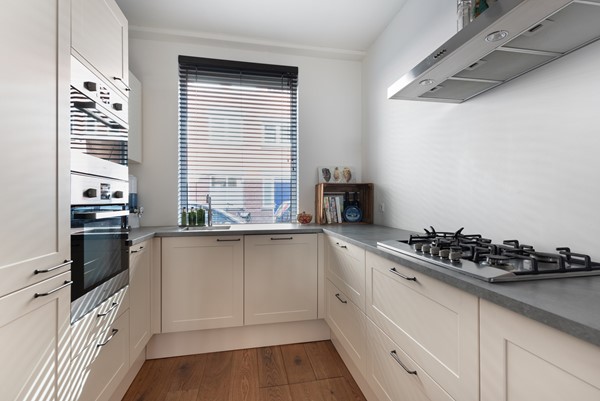 Medium property photo - Crispijnstraat 12, 2513 SJ Den Haag