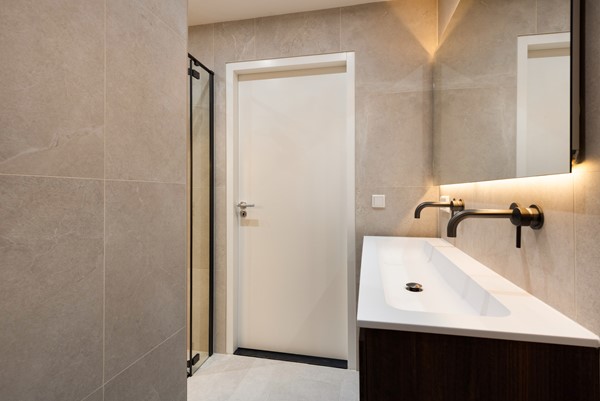 Medium property photo - Frederikstraat 425, 2514 LG Den Haag