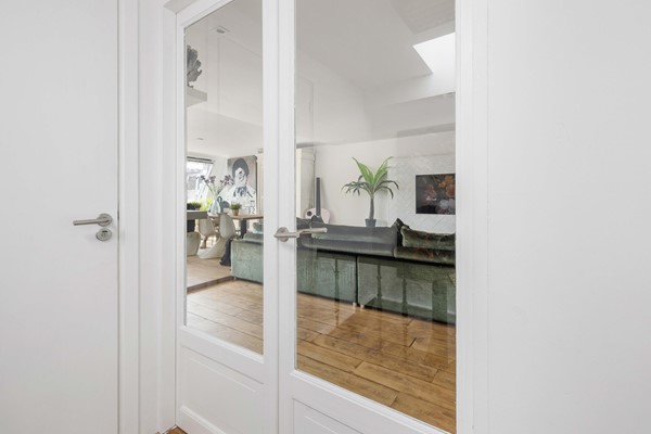 Medium property photo - Overtoom 34-3, 1054 HK Amsterdam