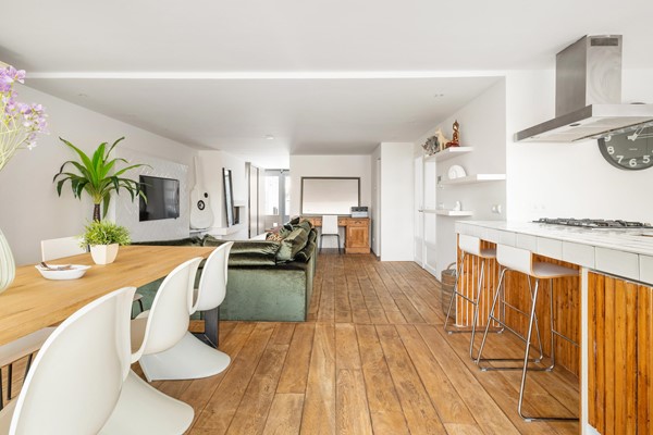 Medium property photo - Overtoom 34-3, 1054 HK Amsterdam