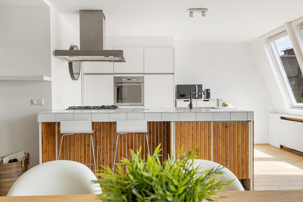 Medium property photo - Overtoom 34-3, 1054 HK Amsterdam