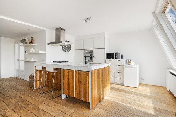 Medium property photo - Overtoom 34-3, 1054 HK Amsterdam