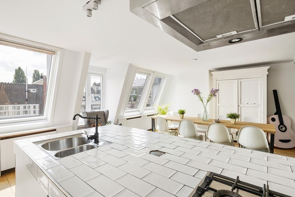 Medium property photo - Overtoom 34-3, 1054 HK Amsterdam
