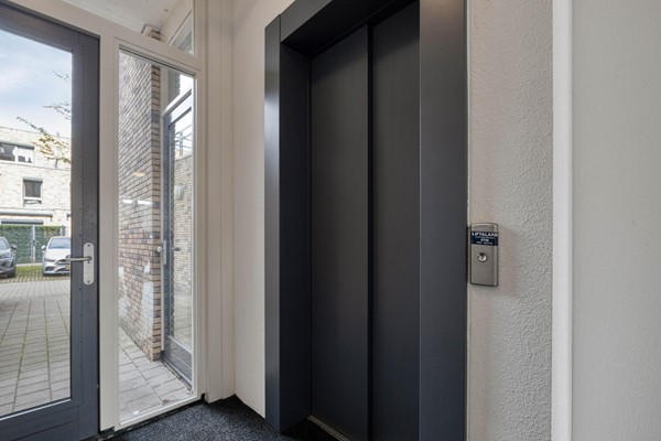 Medium property photo - Louis Armstronglaan 574, 3543 EB Utrecht