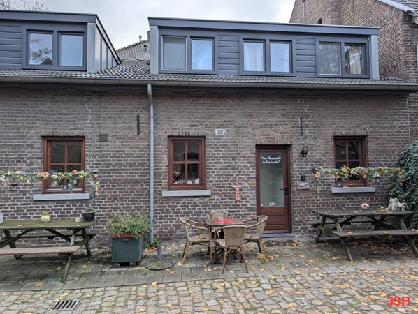 homes for rent on Bovenstraat 33H