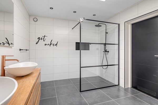 Medium property photo - Monseigneur Luijpenstraat 1, 4513 AE Hoofdplaat