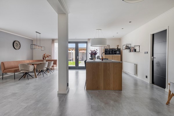 Medium property photo - Monseigneur Luijpenstraat 1, 4513 AE Hoofdplaat