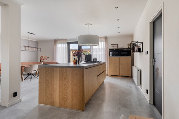 Medium property photo - Monseigneur Luijpenstraat 1, 4513 AE Hoofdplaat