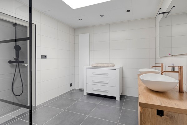 Medium property photo - Monseigneur Luijpenstraat 1, 4513 AE Hoofdplaat