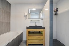 JanvanDuivenvoordestraat1851067MTAmsterdam-27.jpg
