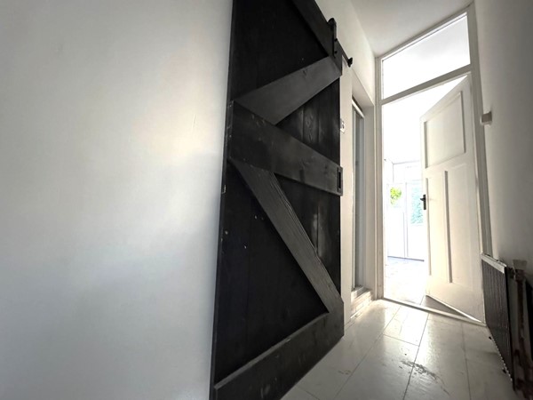 Medium property photo - Heemskerkstraat 22b, 3038 VG Rotterdam