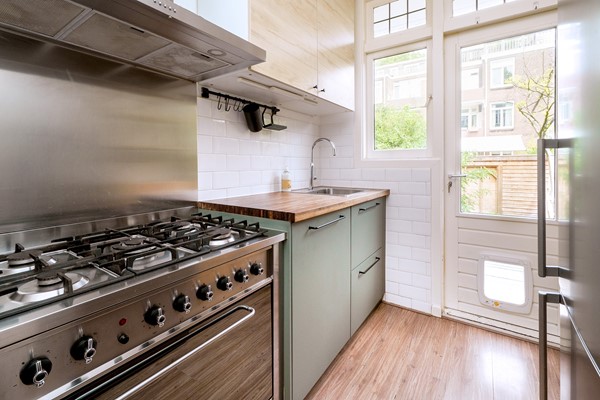 Medium property photo - Stationssingel 83A, 3033 HE Rotterdam