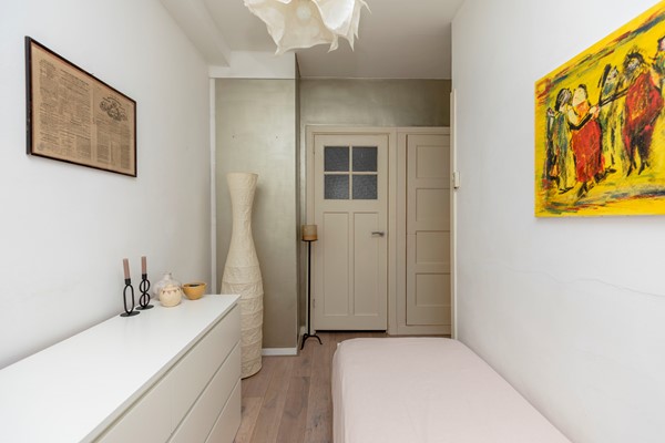 Medium property photo - Van Vlooswijkstraat 11A, 3039 TN Rotterdam