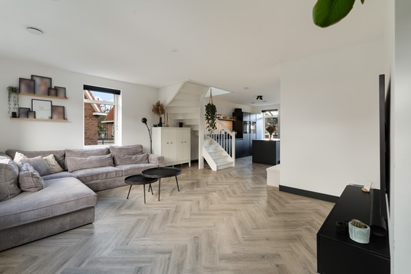 Onder bod: Bonkelaar 14, 2382CE Zoeterwoude