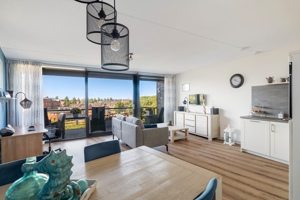 Verkocht: Waterlelie 90, 2371HM Roelofarendsveen