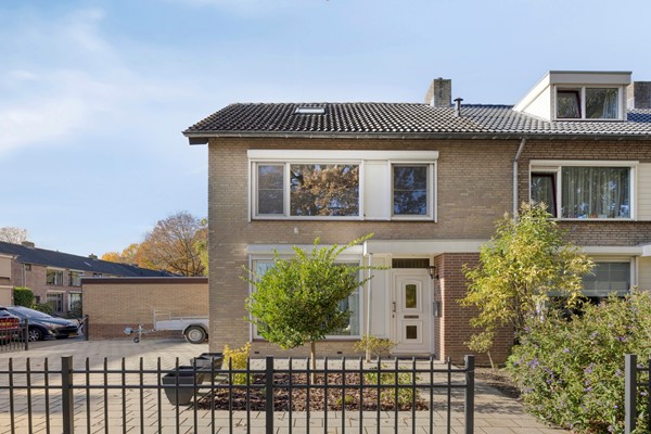 Foto - Te koop: Noordenbos 27, 4931 VA Geertruidenberg
