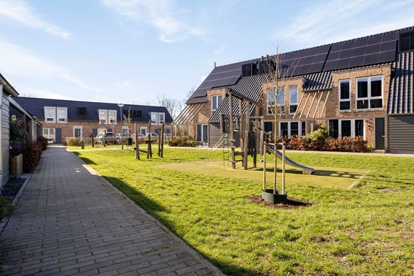 Foto - Te koop: Blauwborst 30, 4921 GX Made