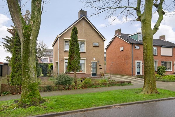 Voorste Gewind 32, Heukelum