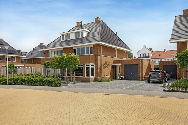Bloemenhof 2, Leerdam
