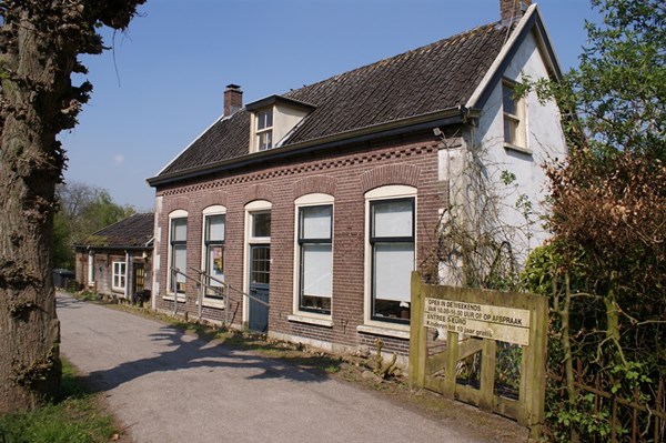 Oude Zuiderlingedijk 12, Asperen