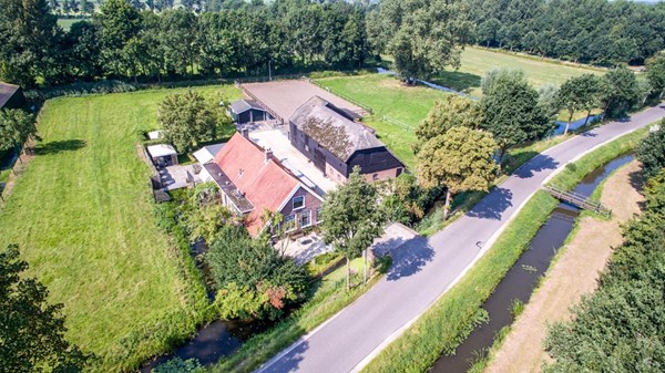 Recht van ter Leede 23, Leerdam