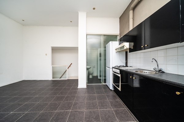 Medium property photo - Hogenbanweg 122A, 3028 GV Rotterdam