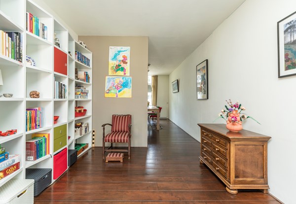 Medium property photo - Volmarijnstraat 154A, 3021 XZ Rotterdam