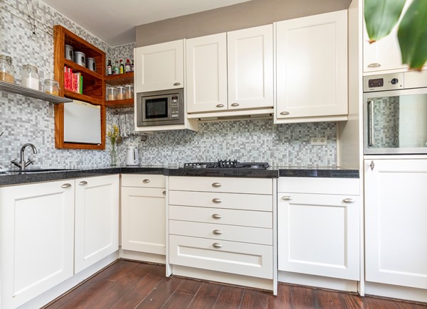Medium property photo - Volmarijnstraat 154A, 3021 XZ Rotterdam