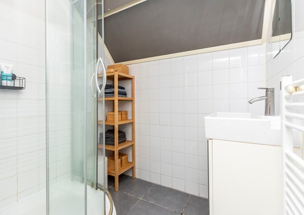 Medium property photo - Volmarijnstraat 154A, 3021 XZ Rotterdam