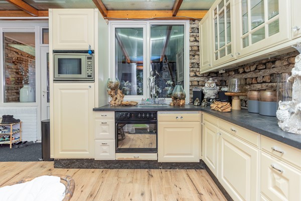 Medium property photo - Hogenbanweg 116A, 3028 GV Rotterdam