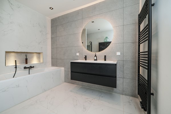 Medium property photo - Essenburgsingel 94B, 3022 EG Rotterdam