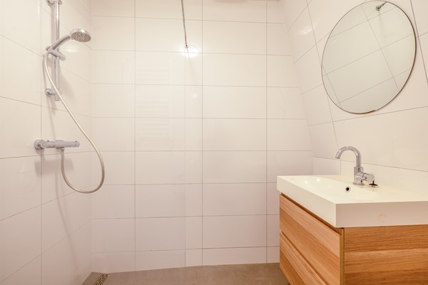 Medium property photo - Mathenesserweg 129C04, 3027 HM Rotterdam