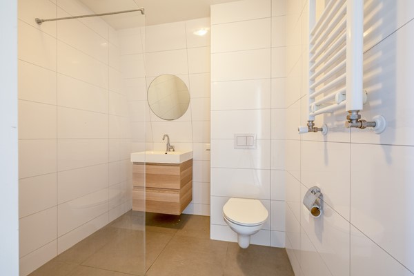 Medium property photo - Mathenesserweg 129C04, 3027 HM Rotterdam
