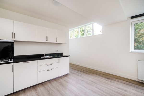 Medium property photo - Schoonderloostraat 155E, 3024 TT Rotterdam